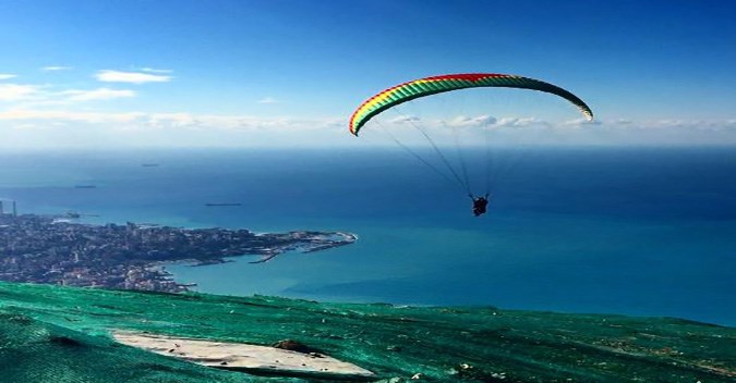 Paragliding in Jounieh